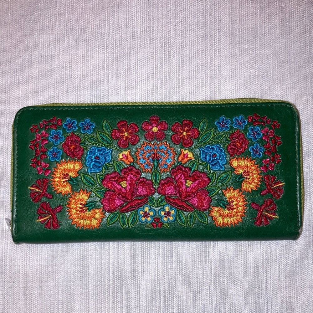 Floral Embroidered Green Wallet
